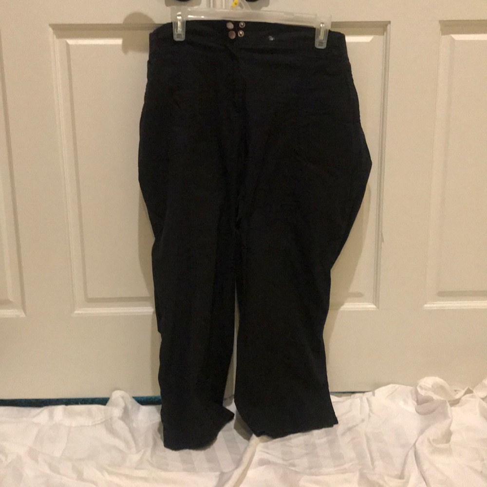 NWOT Various Chico’s Capri And Black Pants - Picture 2 of 10